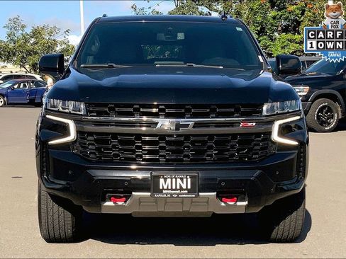 Used 2022 Chevrolet Suburban Z71 w/ Luxury Package AWD/4WD image 3