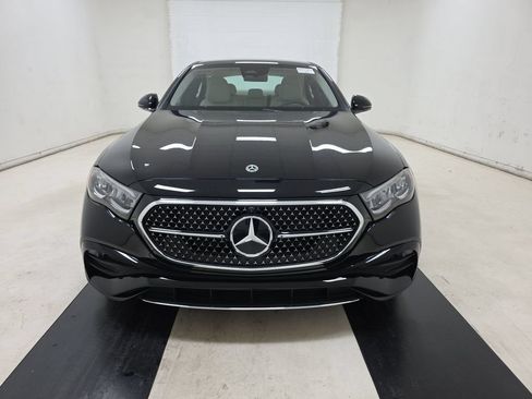 Used 2025 Mercedes-Benz E 450 4MATIC Sedan w/ Winter Package image 2
