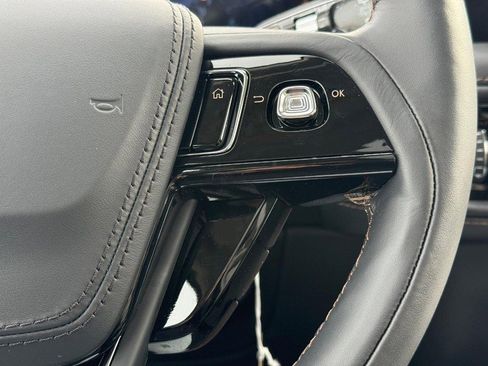 New 2026 Lincoln Aviator AWD image 11