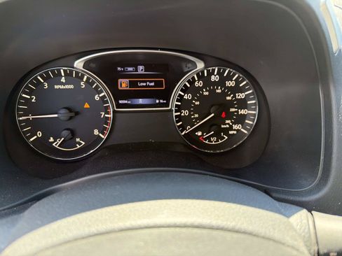 Used 2018 Nissan Pathfinder SL w/ SL Premium Package AWD/4WD image 14