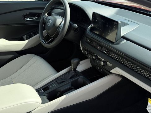 Certified 2026 Honda Accord SE image 17