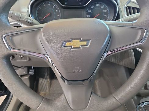 Used 2016 Chevrolet Cruze LS FWD image 21