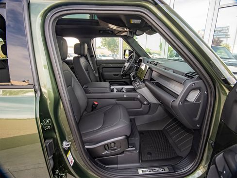 New 2026 Land Rover Defender 110 X AWD/4WD image 43