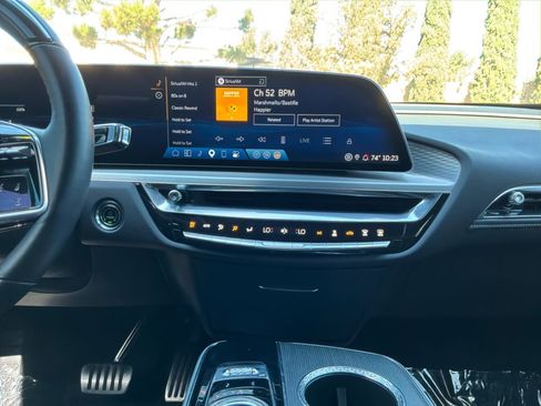 Used 2024 Cadillac Lyriq Sport AWD/4WD image 15