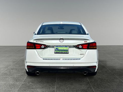 Used 2023 Nissan Altima 2.5 SR w/ SR Premium Package AWD/4WD image 8