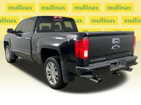 Used 2017 Chevrolet Silverado 1500 LTZ Z71 w/ LTZ Plus Package image 9