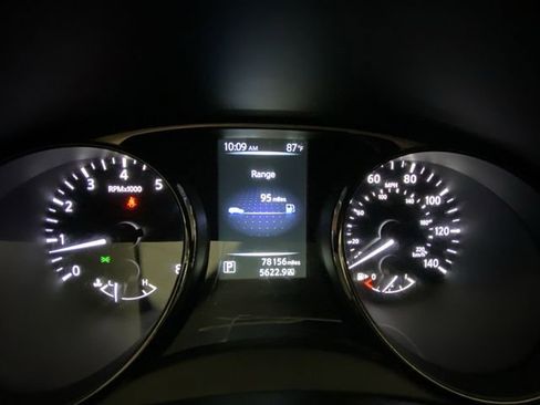 Used 2015 Nissan Rogue S AWD/4WD image 15