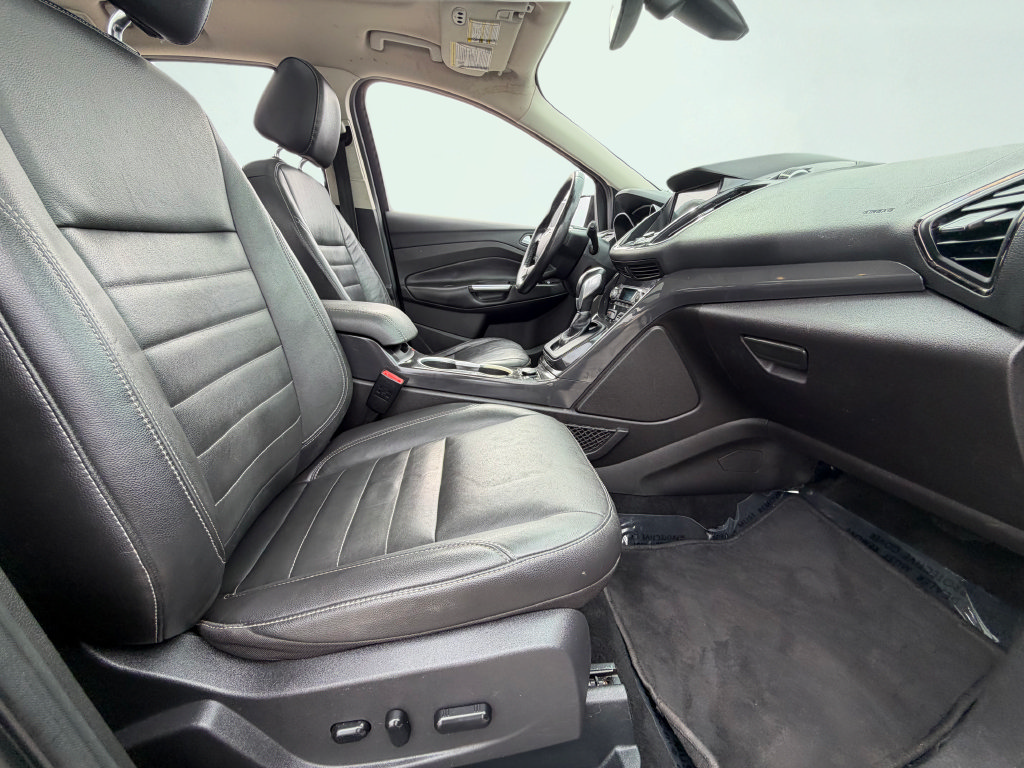 Used 2016 Ford Escape Titanium AWD/4WD image 40