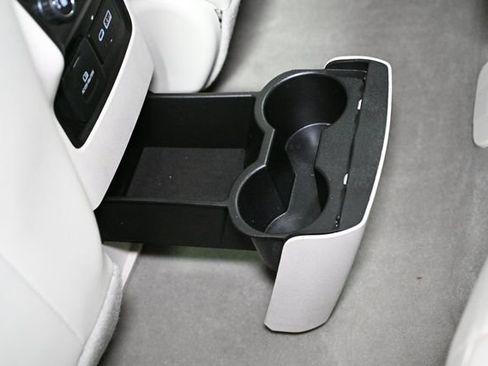 Used 2023 GMC Acadia Denali AWD/4WD image 57