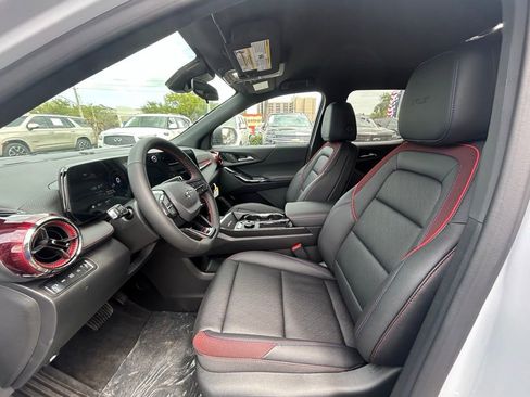 New 2026 Chevrolet Equinox RS w/ Convenience Package III AWD/4WD image 13