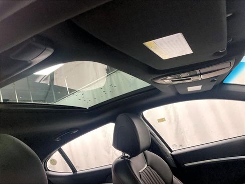 Used 2025 Genesis G70 3.3T Advanced image 22