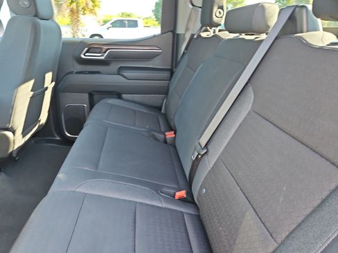 Used 2025 Chevrolet Silverado 1500 LT image 11