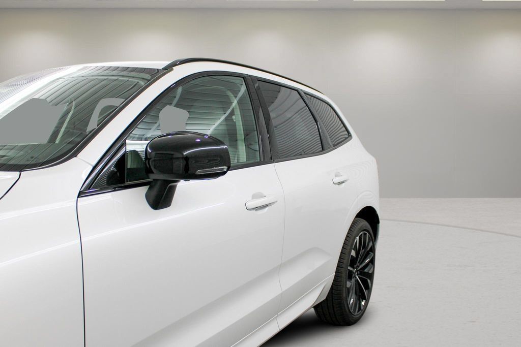 Certified 2026 Volvo XC60 B5 Ultra w/ Protection Package Premier AWD/4WD image 30