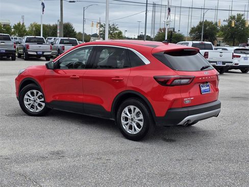 Used 2024 Ford Escape Active image 11