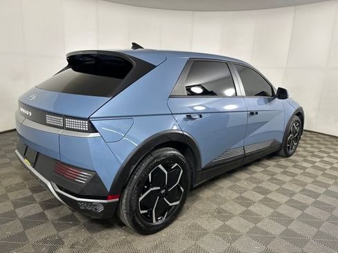 Used 2024 Hyundai Ioniq 5 SEL image 3