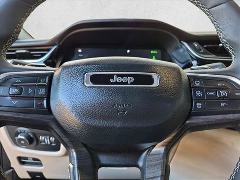 Used 2023 Jeep Grand Cherokee 4WD 4xe image 27