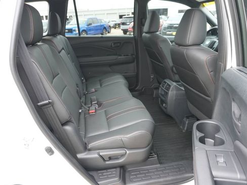 Used 2023 Honda Passport TrailSport image 24