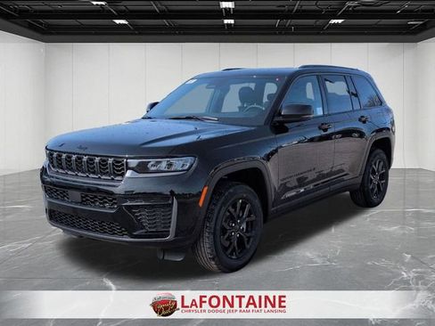 New 2026 Jeep Grand Cherokee Altitude AWD/4WD image 1