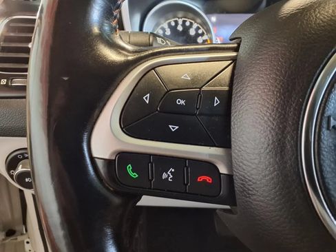 Used 2020 Jeep Compass Limited FWD image 26