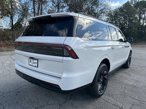 New 2025 Lincoln Navigator L Reserve w/ Jet Appearance Package image 7