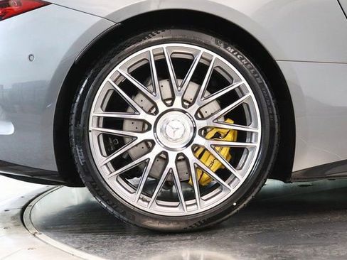 Used 2022 Mercedes-Benz SL 63 AMG 4MATIC image 14