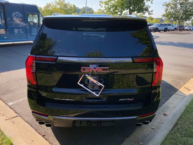 Used 2025 GMC Yukon AT4 Ultimate AWD/4WD image 33