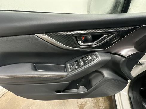 Used 2019 Subaru Crosstrek 2.0i Limited w/ Moonroof Package image 18