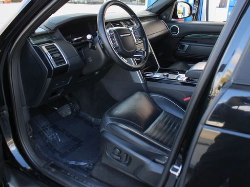 Used 2018 Land Rover Discovery HSE Luxury AWD/4WD image 12