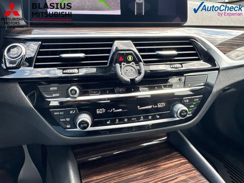Used 2023 BMW 530i xDrive w/ Premium Package AWD/4WD image 29