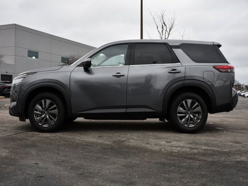 Used 2022 Nissan Pathfinder S image 4