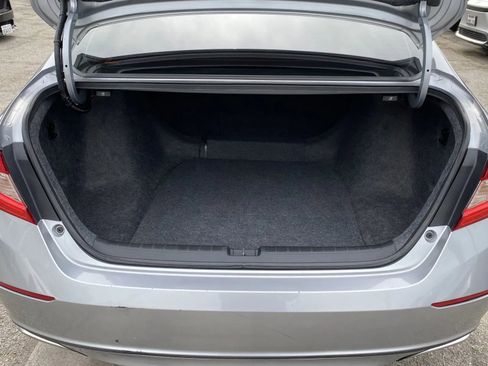 Used 2020 Honda Accord EX image 8