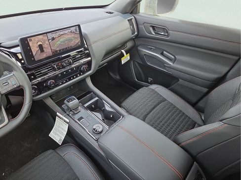 New 2026 Nissan Pathfinder Rock Creek image 7