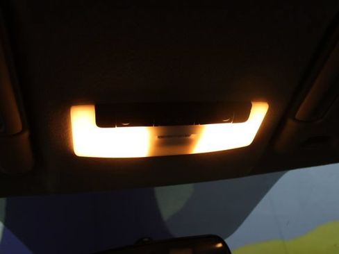 Used 2019 Nissan Kicks SV FWD image 21