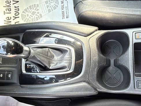 Used 2019 Nissan Rogue Sport SL image 18