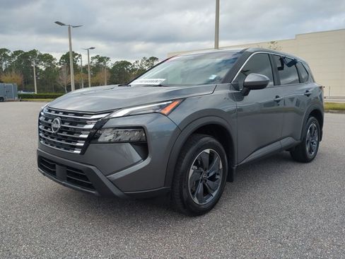 Certified 2026 Nissan Rogue SV image 8