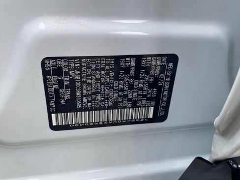 Used 2024 Nissan Rogue Platinum FWD image 21