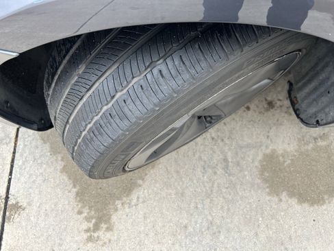 Used 2018 Tesla Model 3 Long Range image 8