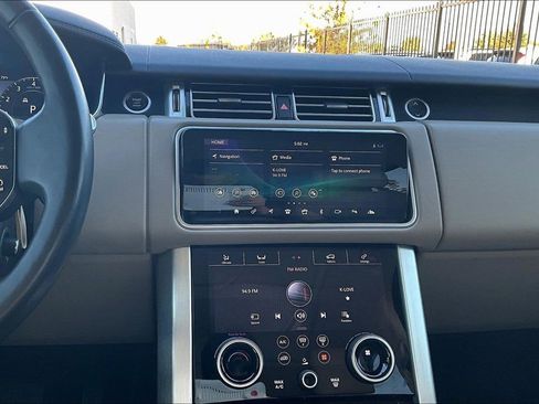 Used 2018 Land Rover Range Rover Supercharged image 8