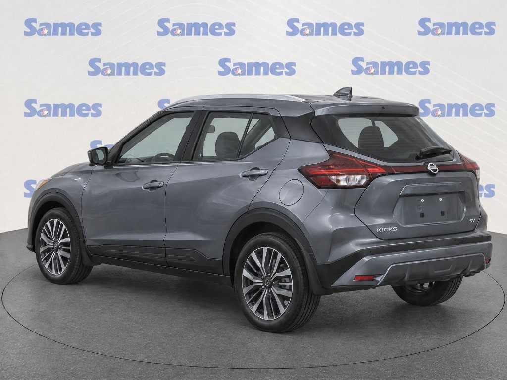 Used 2021 Nissan Kicks SV FWD image 4