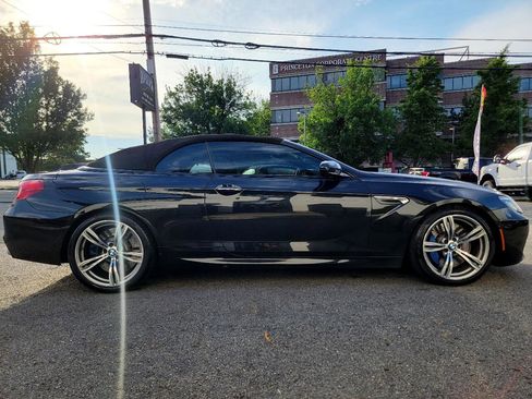 Used 2015 BMW M6 Convertible image 12