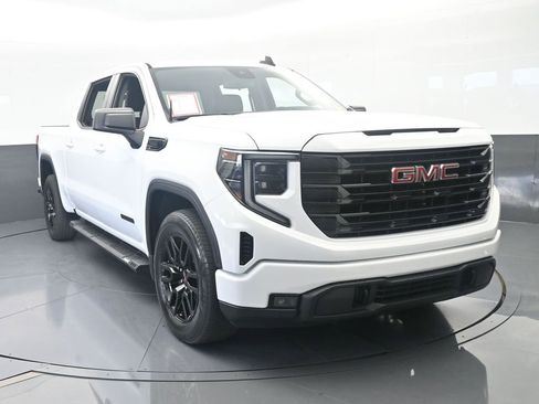 Used 2023 GMC Sierra 1500 Elevation RWD image 9