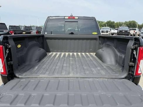 Used 2019 RAM 1500 Big Horn AWD/4WD image 10