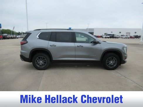 Used 2025 GMC Acadia Elevation FWD image 8