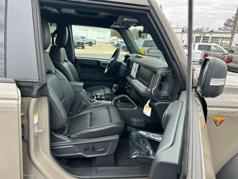 New 2025 Ford Bronco Badlands image 20