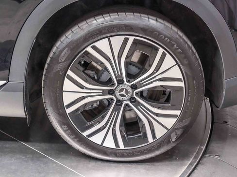 Used 2026 Mercedes-Benz EQE 320+ SUV image 9