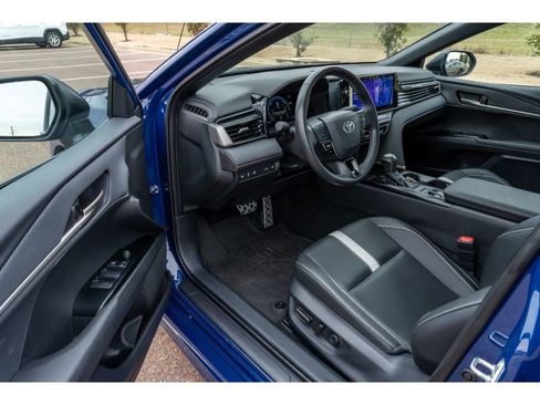 Certified 2025 Toyota Camry SE image 10