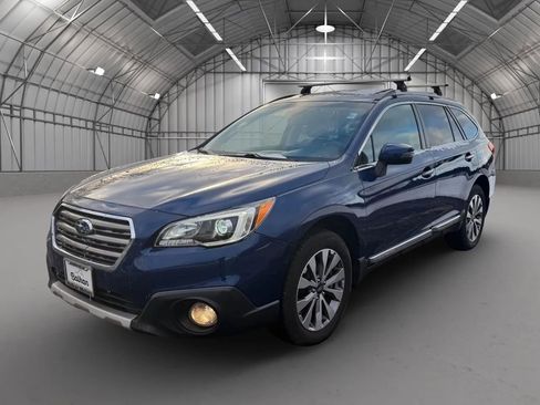 Used 2017 Subaru Outback 3.6R Touring w/ Popular Package #5A image 8