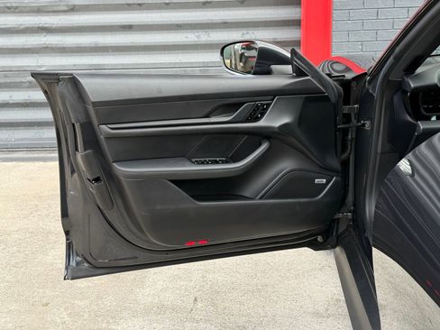 Used 2020 Porsche Taycan 4S w/ Premium Package image 11