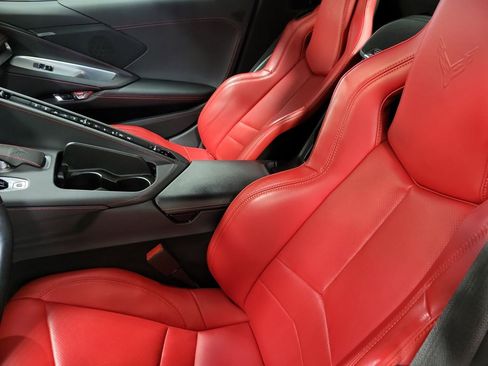 Used 2022 Chevrolet Corvette Stingray Convertible w/ 1LT image 22