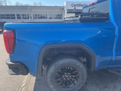 Used 2023 GMC Sierra 1500 AT4X image 7